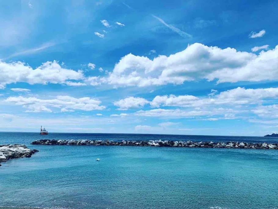 Liguria- Chiavari: A Trenta Passi Dal Mare Exterior foto
